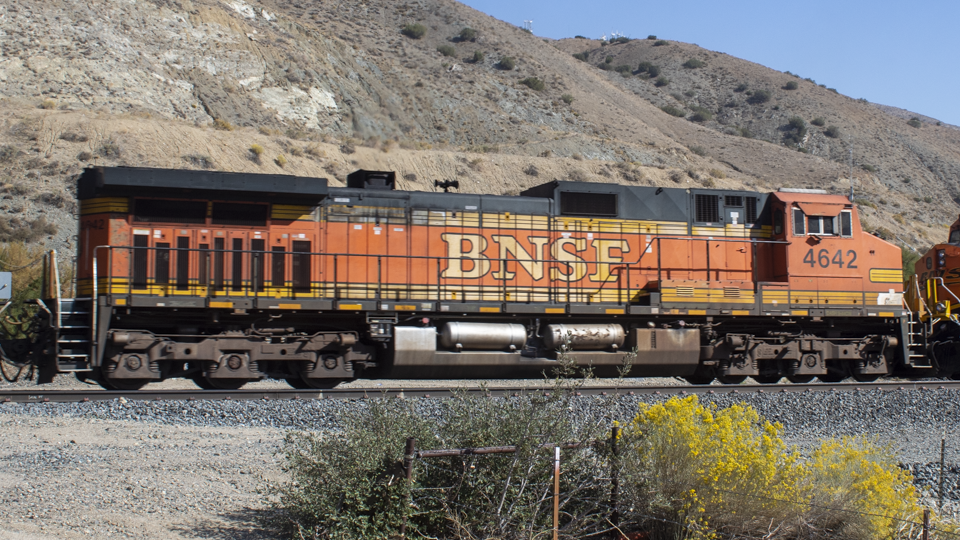 BNSF 4642)