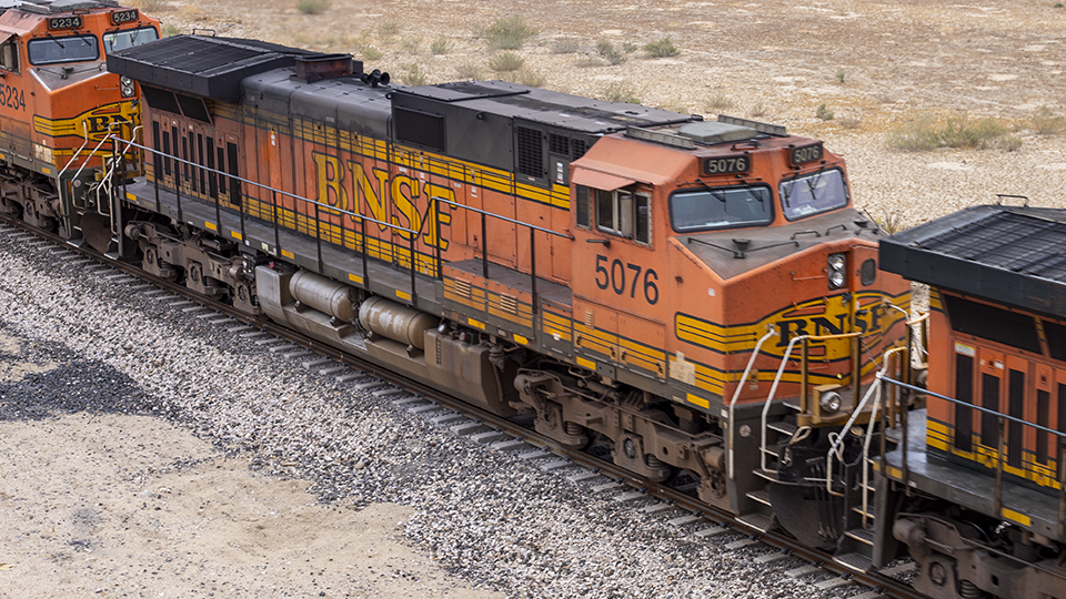 BNSF 5076)