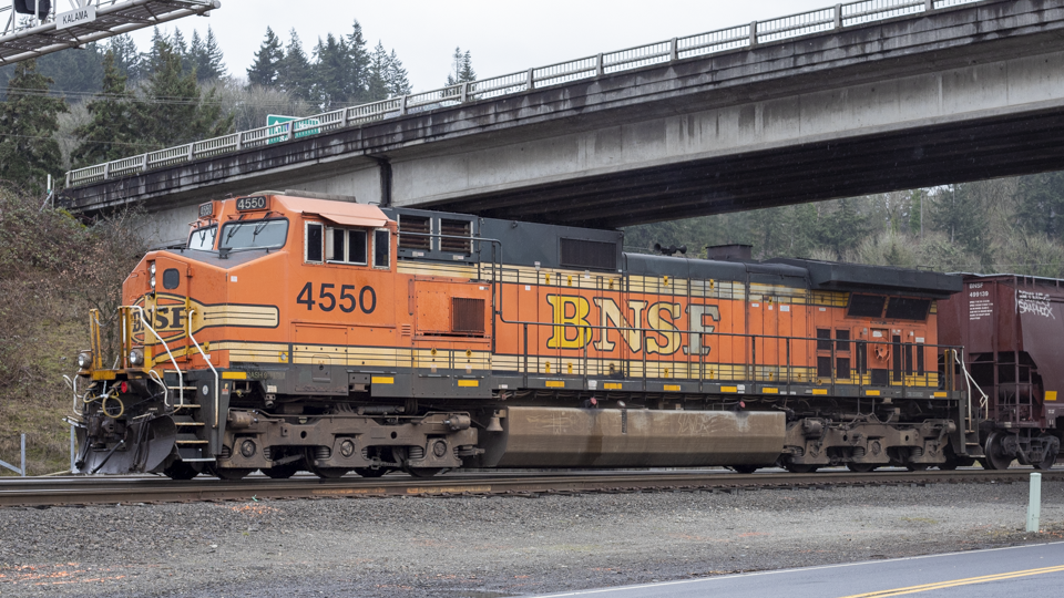 BNSF 4550)