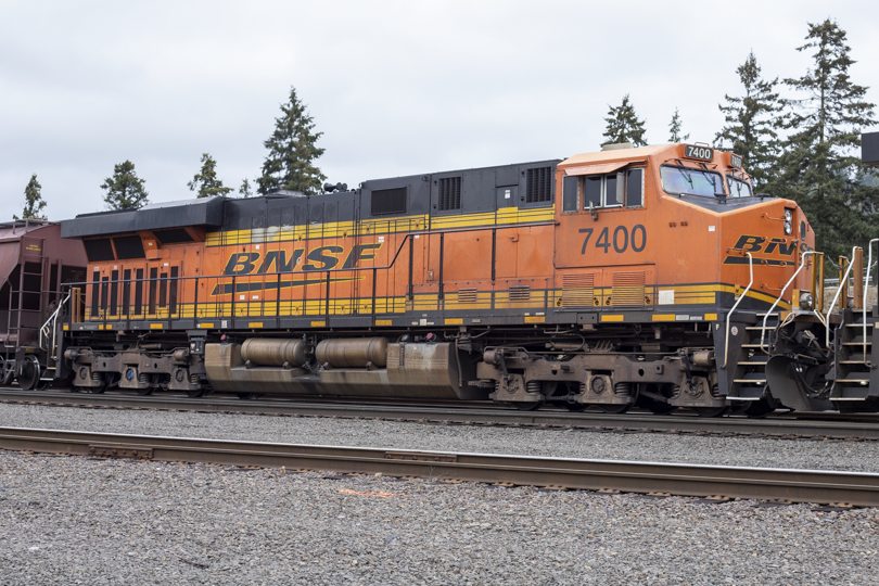 BNSF 7400