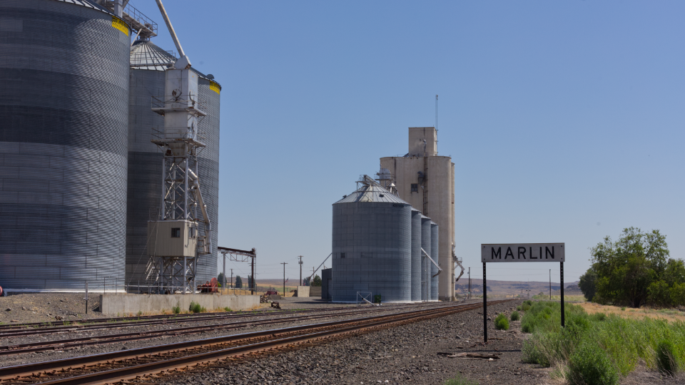 Marlin, WA (BNSF) looking west